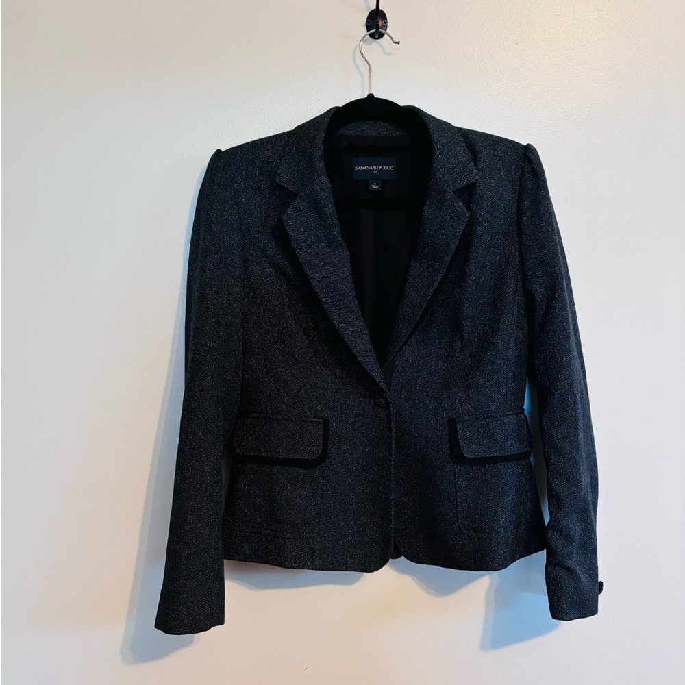 Banana Republic Textured grey Blazer with Black Piping